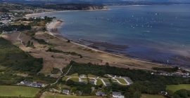 Tonnau'r Môr close to the beach